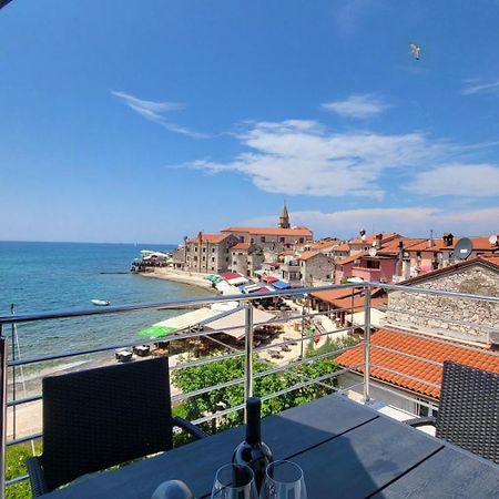 Apartman Dora With Sea View And Terrace Умаг Екстериор снимка