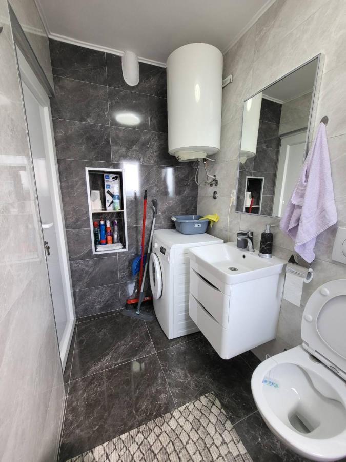 Apartman Dora With Sea View And Terrace Умаг Екстериор снимка